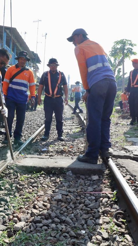 Alasan Keselamatan, Tiga Perlintasan Sebidang di Malang Resmi Ditutup KAI