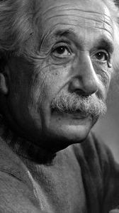 Jadi Orang Terpintar di Dunia, Ini Kebiasaan Unik Albert Einstein