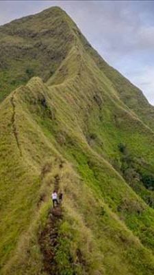 Punya Jalur Pendakian Ekstrem, Ini Fakta Menarik dari Gunung Piramid!