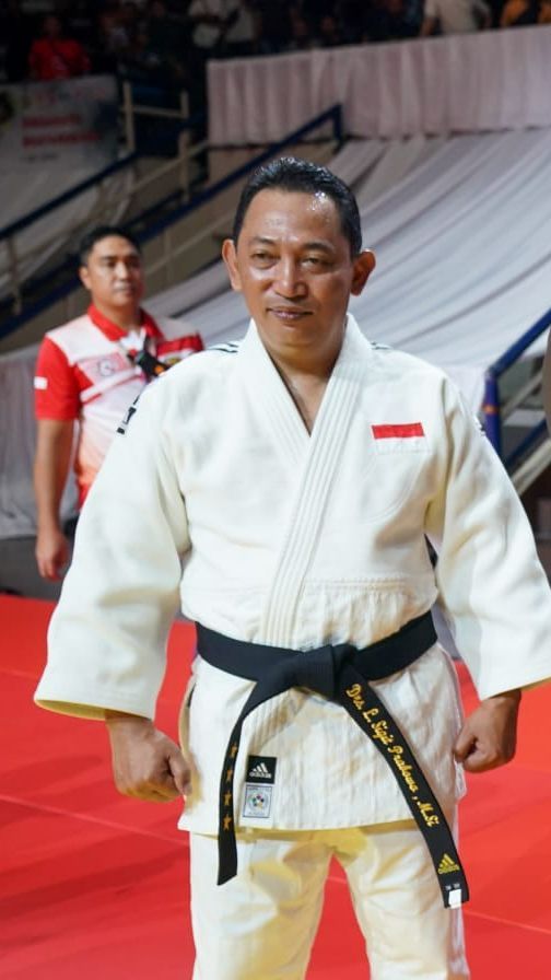 Gagah Perkasa, Kapolri Jenderal Sigit Banting Atlet Judo Dua Kali hingga Keok