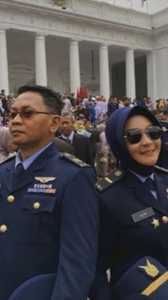 Potret Ayah & Putrinya Sama-sama Perwira TNI, Pangkatnya Cuma Beda Satu Tingkat