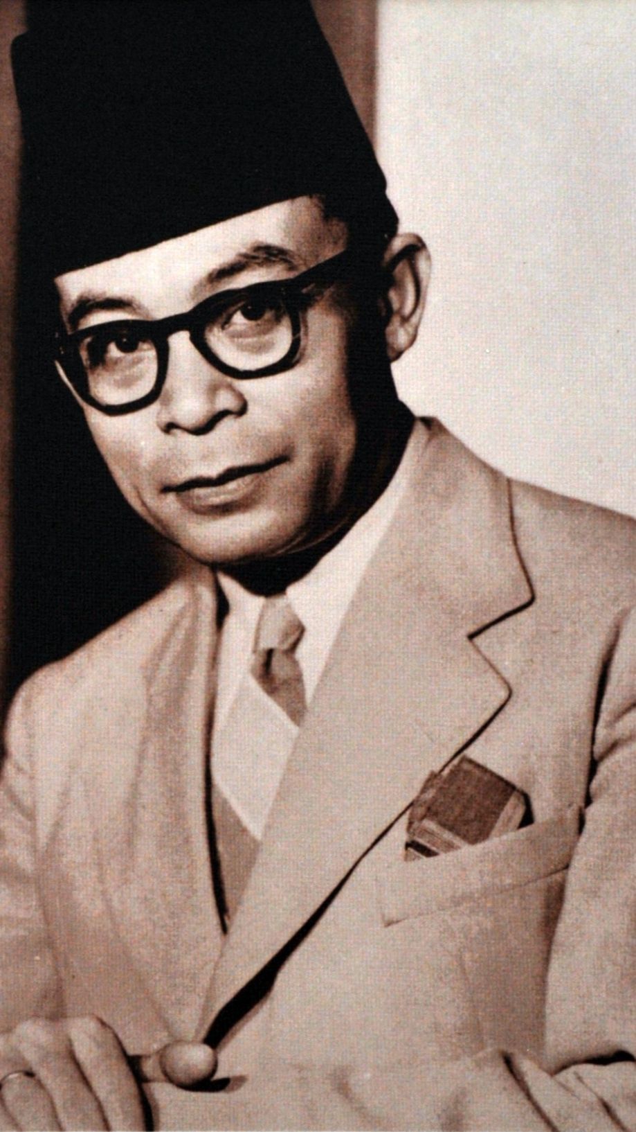 Kelahiran Mohammad Hatta 12 Agustus 1902, Pahlawan Nasional yang Sederhana dan Bijaksana