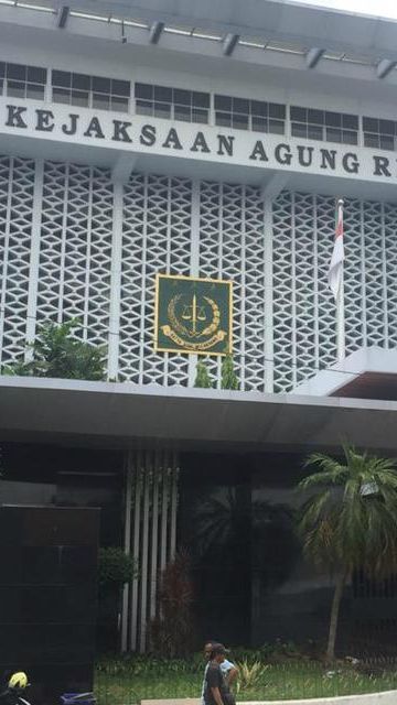 IDSurvey Gandeng Kejagung Cegah 'Permainan' Mutu dan Kuantitas Barang Jasa Pembangunan Nasional