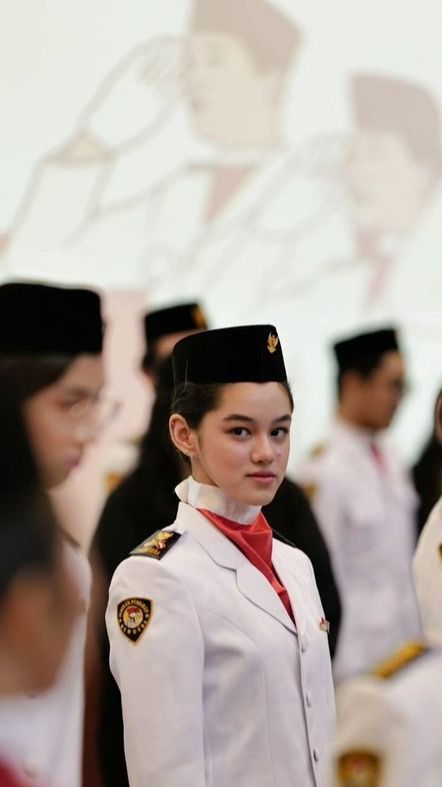 8 Potret Shaista Anak Rionaldo Stockhorst, Menjadi Anggota Paskibraka Di Sekolah, Membuat Sang Ayah Merasa Haru Dan Bangga.