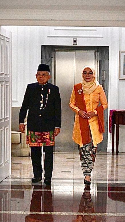 Ditemani Istri, Ma’ruf Amin Hadiri Sidang Tahunan MPR Pakai Baju Demang Khas Betawi