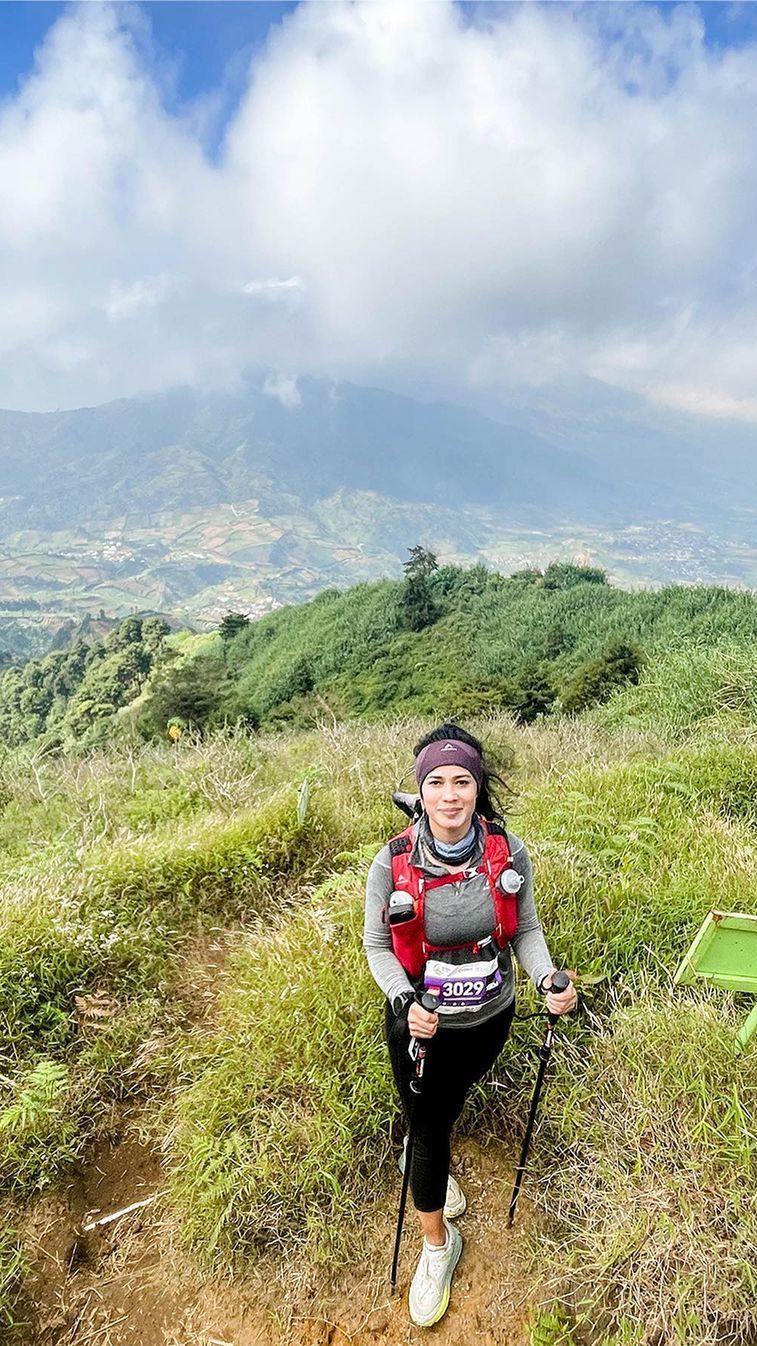 Sosok Putri Handayani, Wanita Asal Serdang Bedagai yang Sudah Taklukan Gunung di Dunia