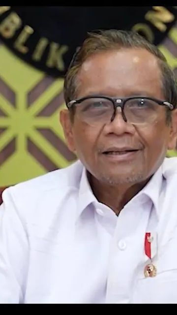 TOP NEWS: Mahfud Peluang Jadi Cawapres | Densus 88 Bongkar Asal Senajata Terduga Teroris