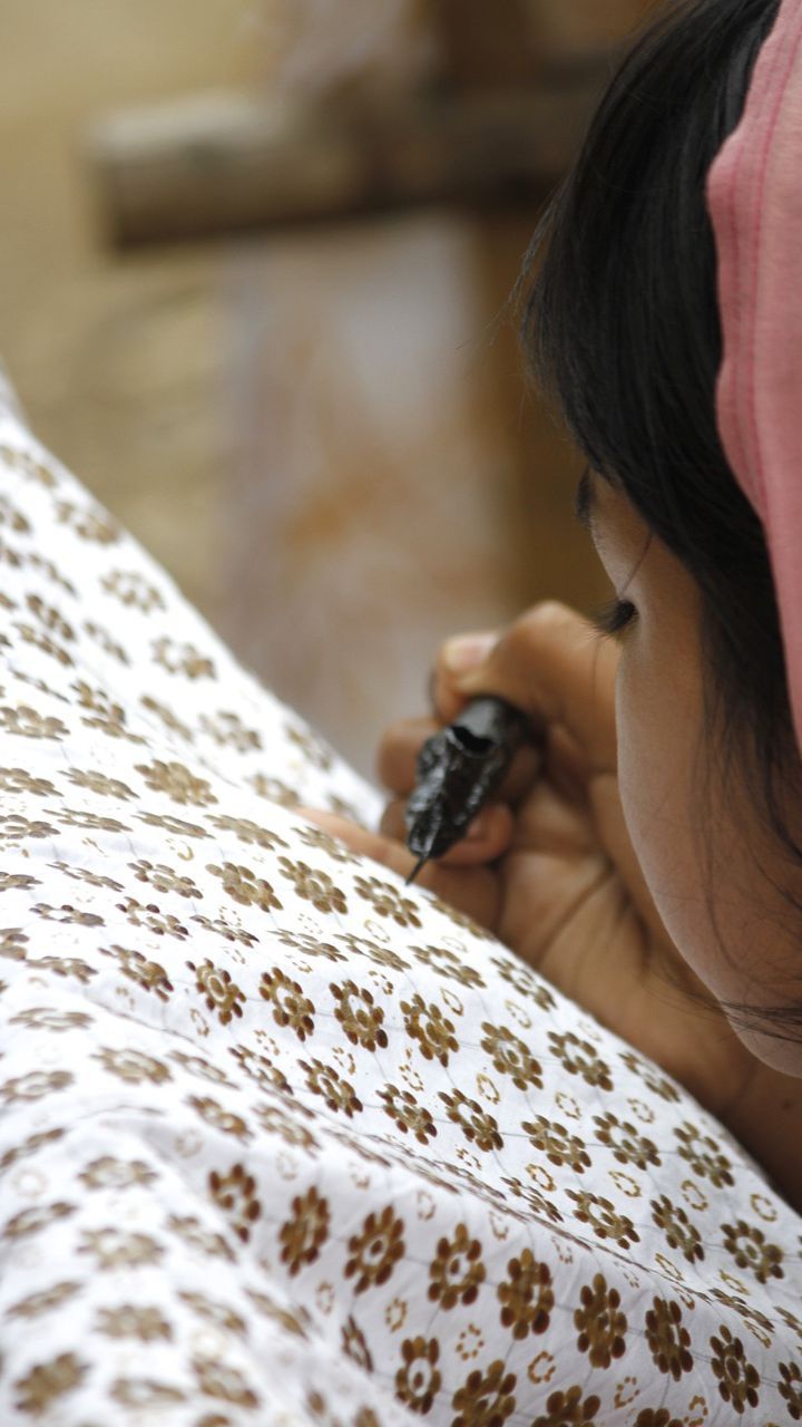 Mengenal Batik Encim, Batik Pekalongan Bergaya Tiongkok