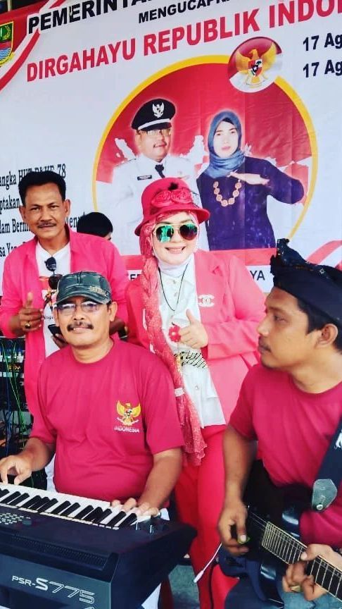 Ingat Penyanyi Lawas Mega Mustika, Begini Penampilannya di Usia 50 Tahun Makin Cantik Jelita