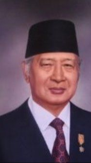 Mahasiswa Demo Soeharto, Kampus ITB ‘Diserang’ Tentara Misterius