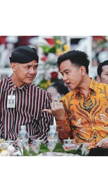 Disindir Tak Ikhlas Pasang Stiker Ganjar, Gibran: Sudah Dibantuin Enggak Terima Kasih