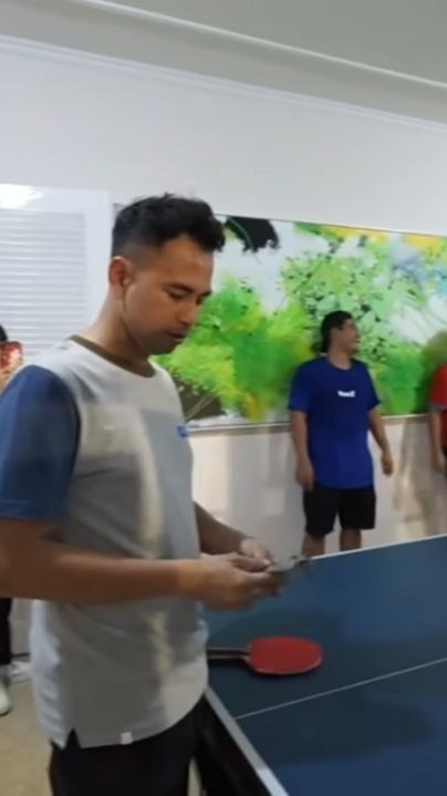 'Hujan' Duit, Raffi Ahmad dan Nagita Bagi-bagi Uang Hadiah Lomba Andara Cup