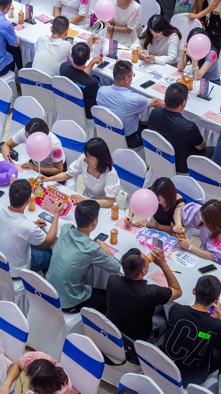 FOTO: Mencari Jodoh Lewat Kencan Buta Massal di Festival Hari Valentine China