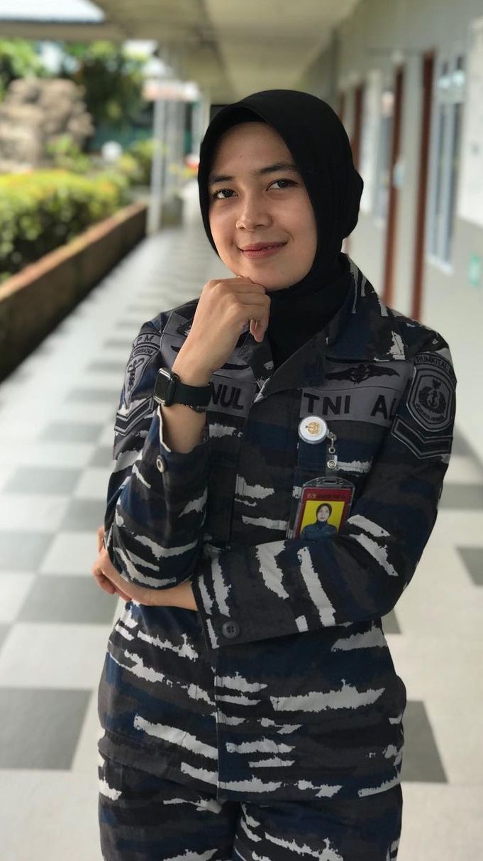 Saat Pendidikan Dikira Cowok Ganteng, Setelah Resmi jadi TNI lalu Berhijab Ternyata Cewek Cantik Manisnya Minta Ampun