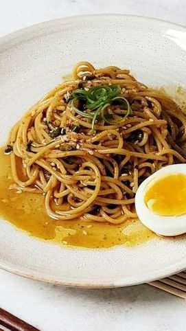 Resep Mie Chili Oil Berbagai Bahan, Sajian Mi Pedas Menggugah Selera