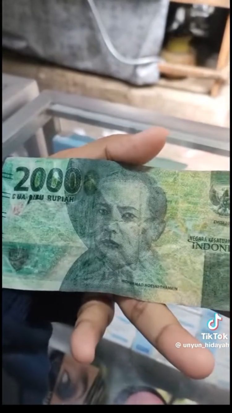 Viral Uang Rp2.000 Dibuat Mirip Pecahan Rp20.000, Jangan Sampai Tertipu