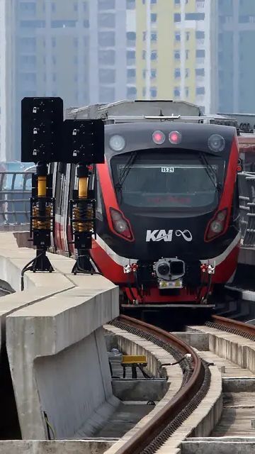 Tikungan LRT di Gatot Soebroto Disebut Salah Desain, Ini Penjelasan Menhub