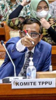 VIDEO:  Menko Mahfud Ungkap Strategi Pemerintah Atasi Tragedi Kelaparan di Papua