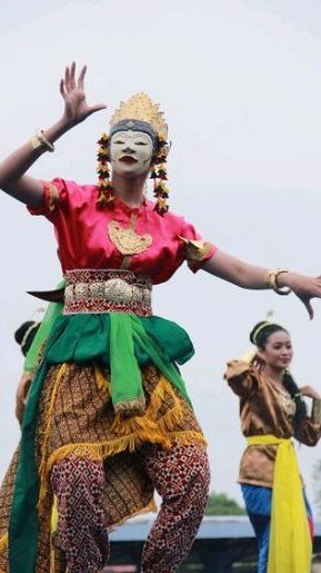 Mengenal Tari Topeng Kemindu, Jejak Akulturasi Jawa di Kesultanan Kutai