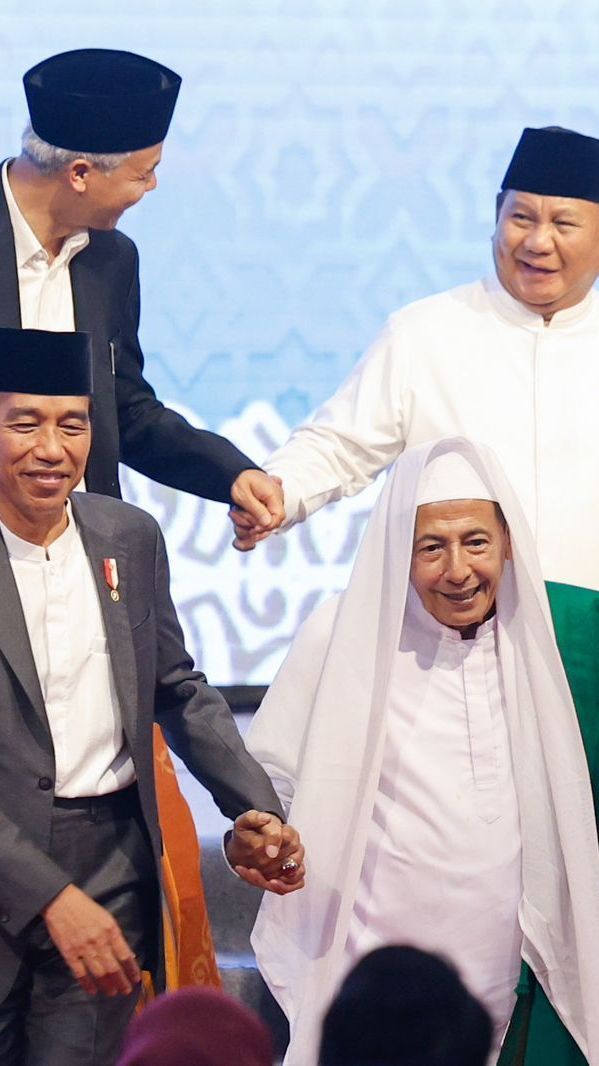 Membaca Sinyal Kedekatan Jokowi Bareng Ganjar-Prabowo di Pekalongan