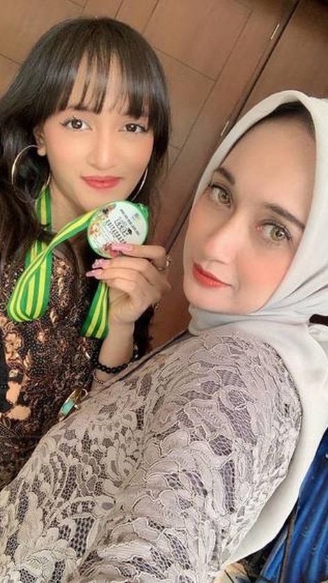 Tak Tersorot, Potret Agatha Putri Cantik Nia Paramitha yang Sekolah di Hongaria