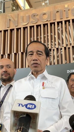 Jokowi Soal LRT Jabodebek Gangguan: Jangan Mengolok-olok, Kalau Kurang ya Perbaiki