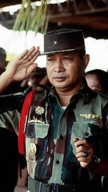 Kolonel TNI Berkali-Kali Ditahan Soeharto Saat Mau Pindah Tugas, Tak Disangka Jadi Wapres