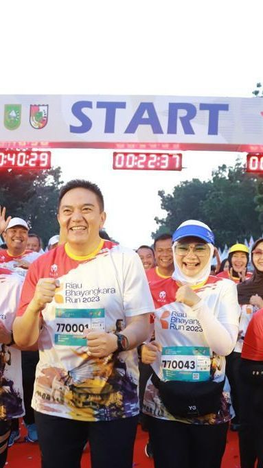 Potret Jenderal Bintang Dua Ikut Lomba Lari Bhayangkara Run Bersama Ribuan Peserta