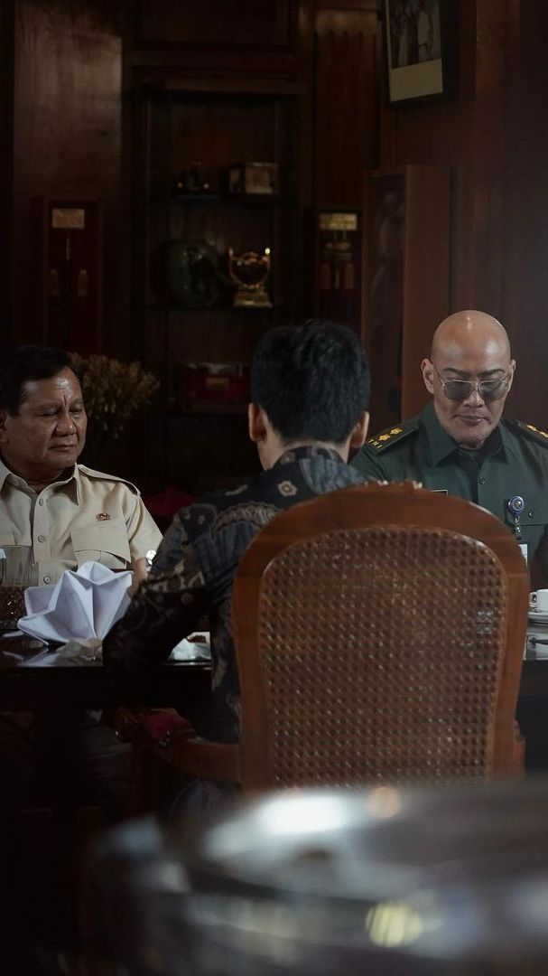 VIDEO: Deddy Corbuzier Minder Lihat Prabowo Minum Kopi Dikasih Tepuk Tangan, 