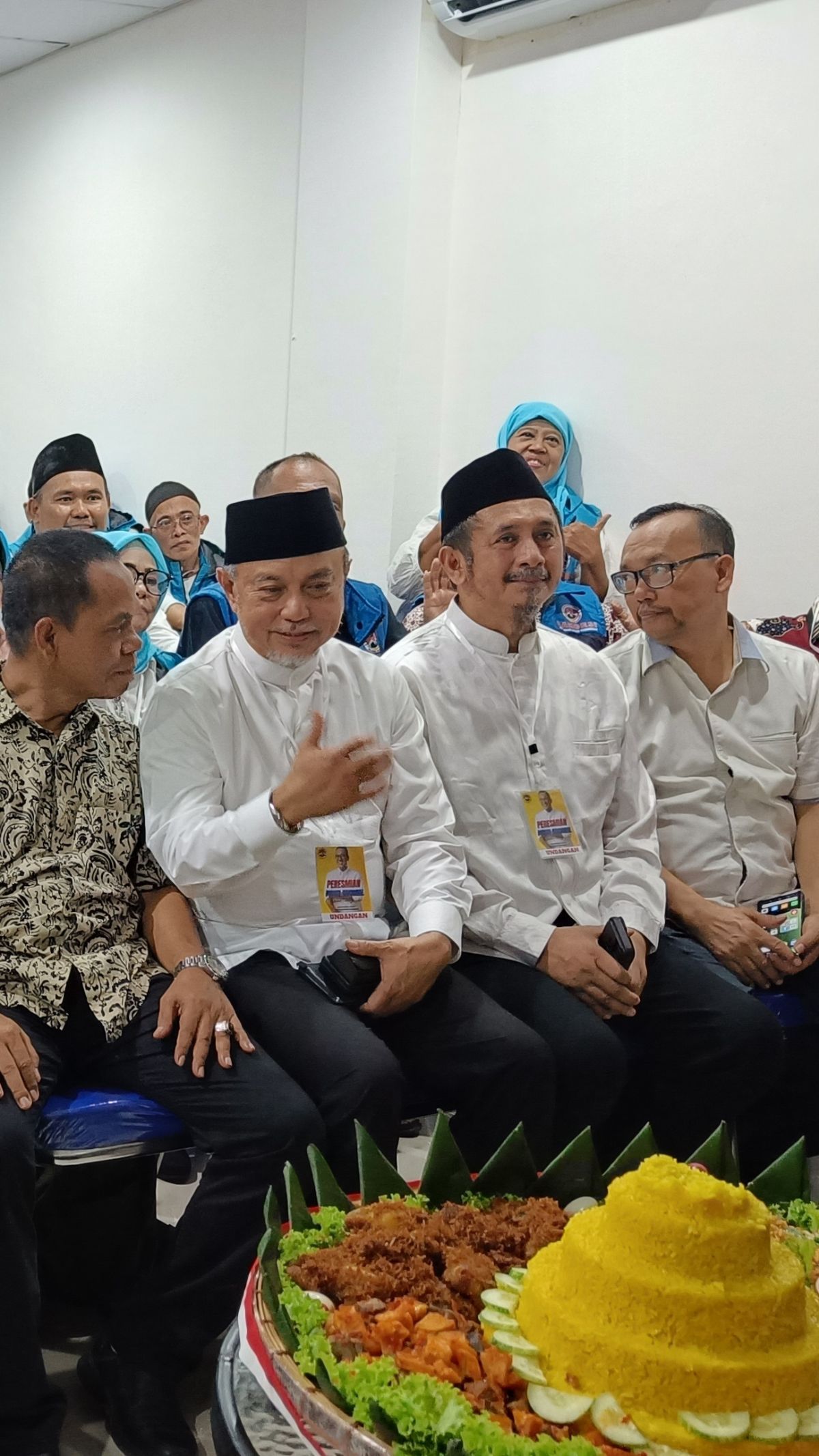 Resmikan Posko Pemenangan Nasional, Anies Wanti-Wanti Relawan Tak Terbelah Meski Kondisi Politik Memanas