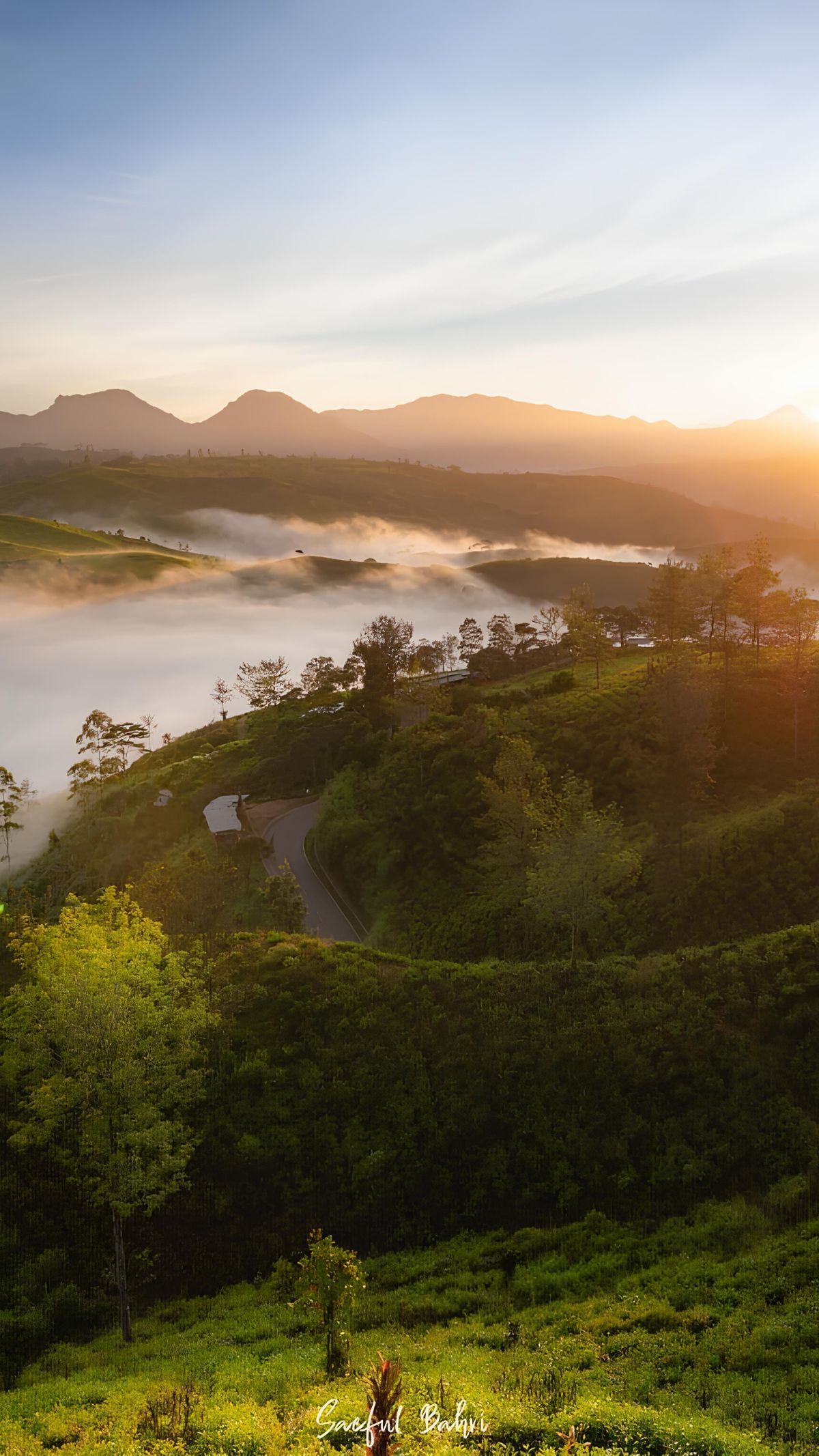 Sunrise Point Cukul, Spot Terbaik Berburu Matahari Terbit di Dataran Tinggi Bandung