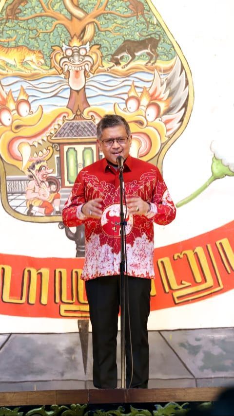 Lakon Wahyu Makutharama Pemimpin yang Mengentaskan Kemiskinan, Hasto: Ya Pak Ganjar Pranowo