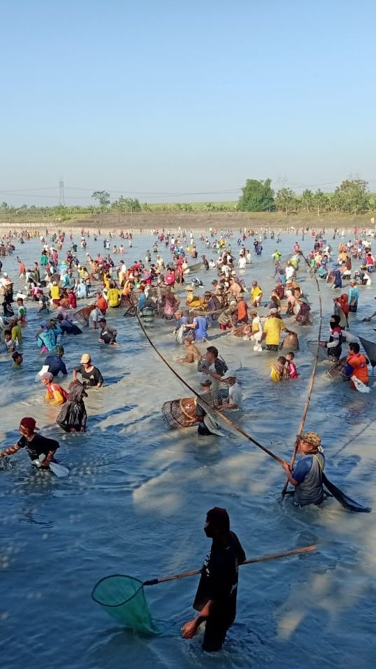 Eksotisme Waduk Rowo Glandang Bojonegoro, Tradisi Kebyak Panen Ikan Jadi Magnet Wisatawan