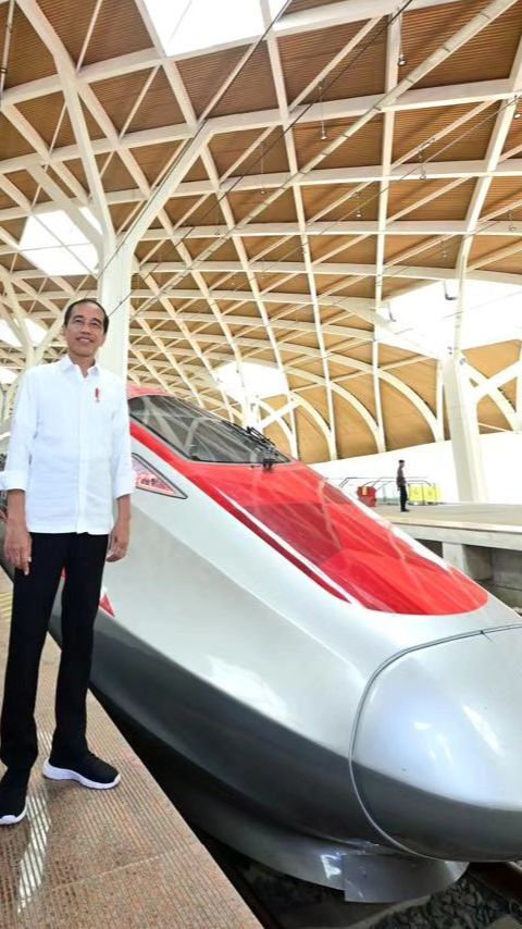 VIDEO: Presiden Jokowi Tegas Soal Tarif Kereta Cepat 