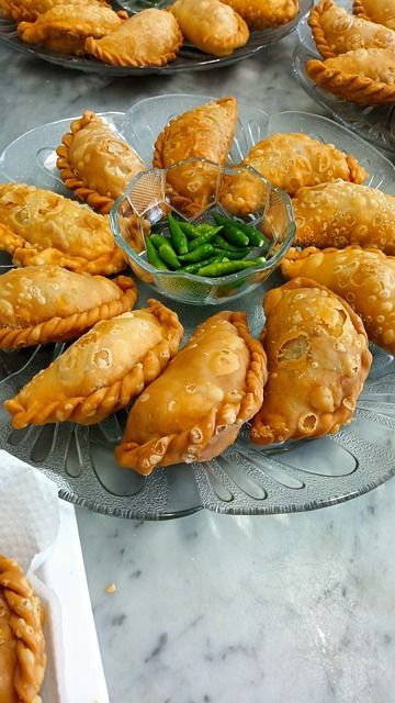 Resep Pastel Isi Kari Gurih, Camilan Lezat Mudah Dibuat