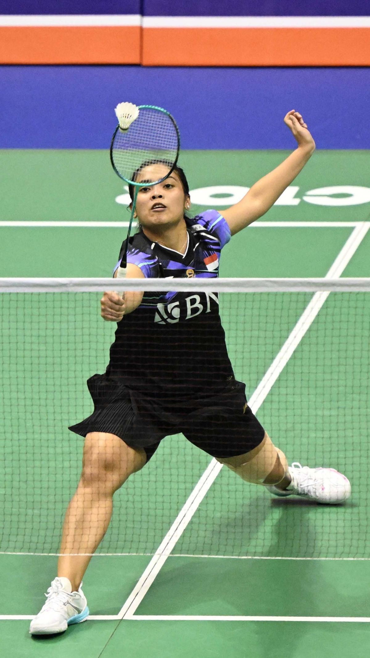 FOTO: Hempaskan Juara Olimpiade, Gregoria Mariska Melangkah Mulus ke Semifinal Hong Kong Open 2023