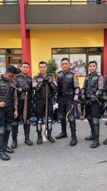 Perwira Polisi Peraih Adhi Makayasa 'Ngamuk' ke Pelaku Tawuran: Kenapa Lu Pakai Jaket Merah? Enggak Ada Bro Keren-Kerennya