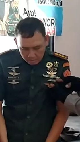 Tampang Culun Bikin Penyamaran Letkol TNI Gadungan Ini Terungkap, Ditangkap Tak Takut Malah Senyum