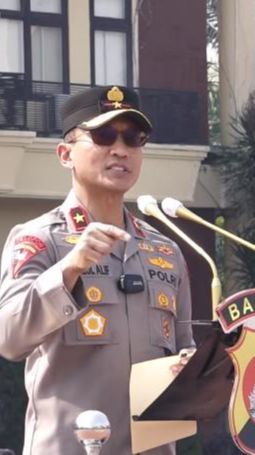 Jenderal Polisi Unjuk Kemampuan Banting Bintara, Bukan Pamer Ternyata Ada Pesan Menyentuh