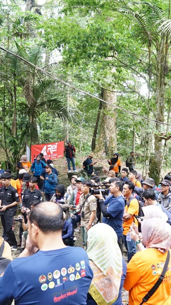 Menteri Jokowi Ini Lelang Jam Tangan Demi Jaga Gunung Bebas dari Sampah