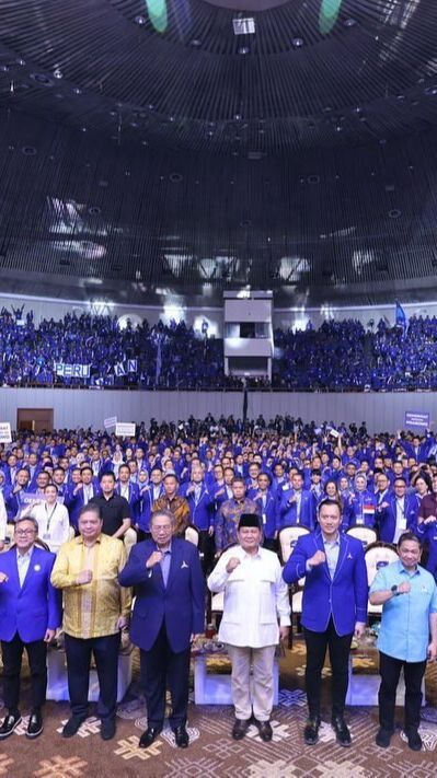 VIDEO: SBY Nyanyi Bikin Prabowo & AHY Asyik Goyang, Semua Tamu Rapimnas Joget