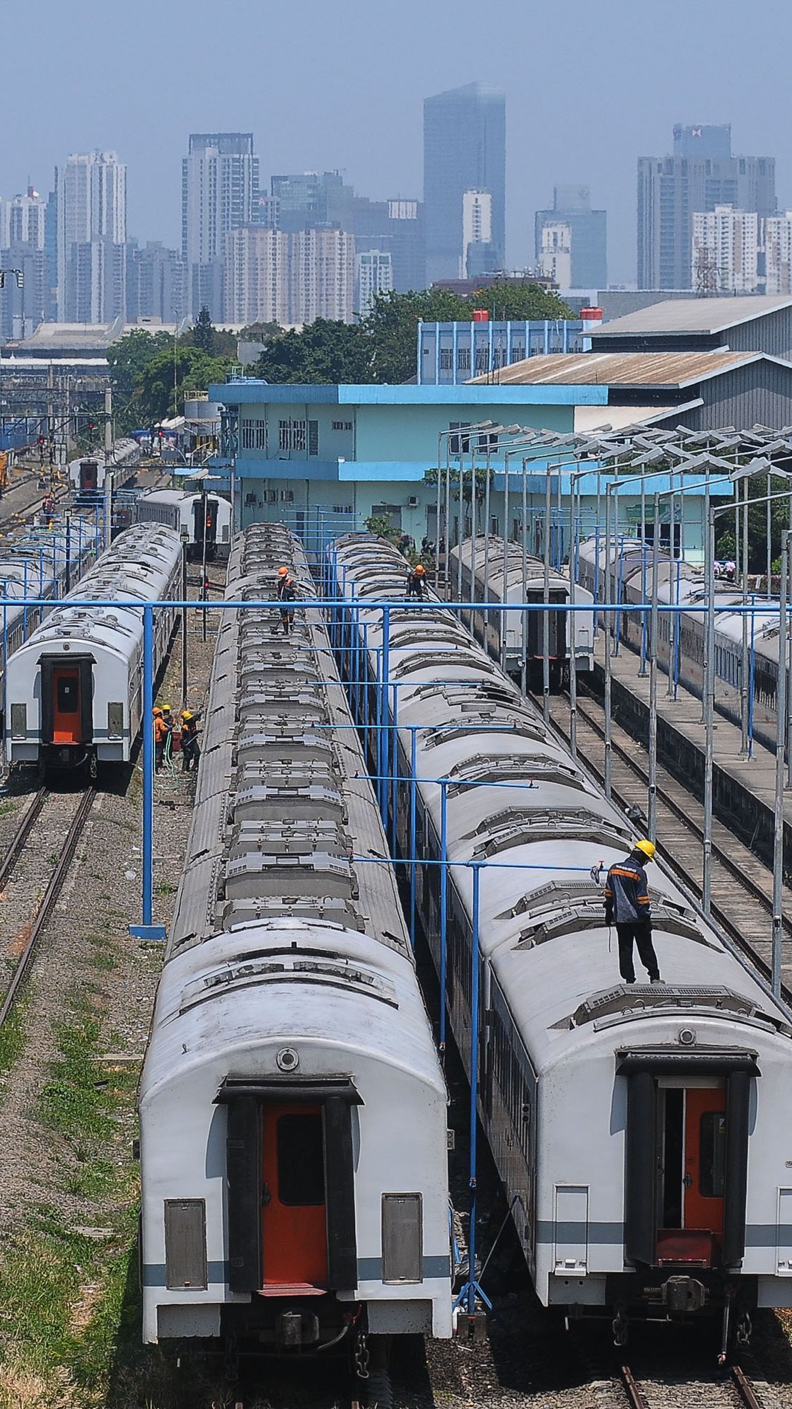 FOTO: Mengintip Depo Cipinang, Tempat Perawatan Kereta Api Terbesar di Indonesia