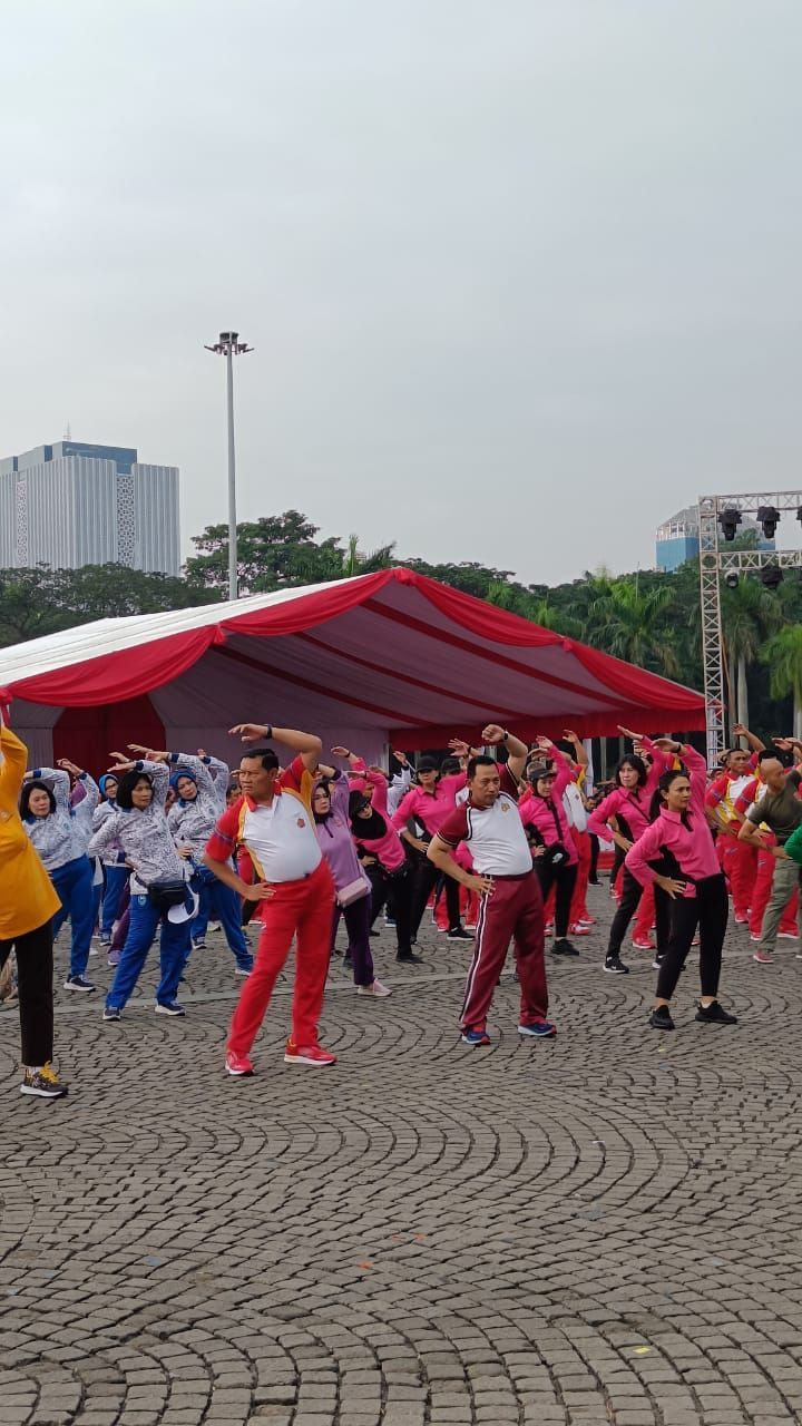 Jelang HUT ke-78 TNI, Panglima Yudo & Kapolri Senam Bareng hingga Deretan Alutsista Mejeng di Monas