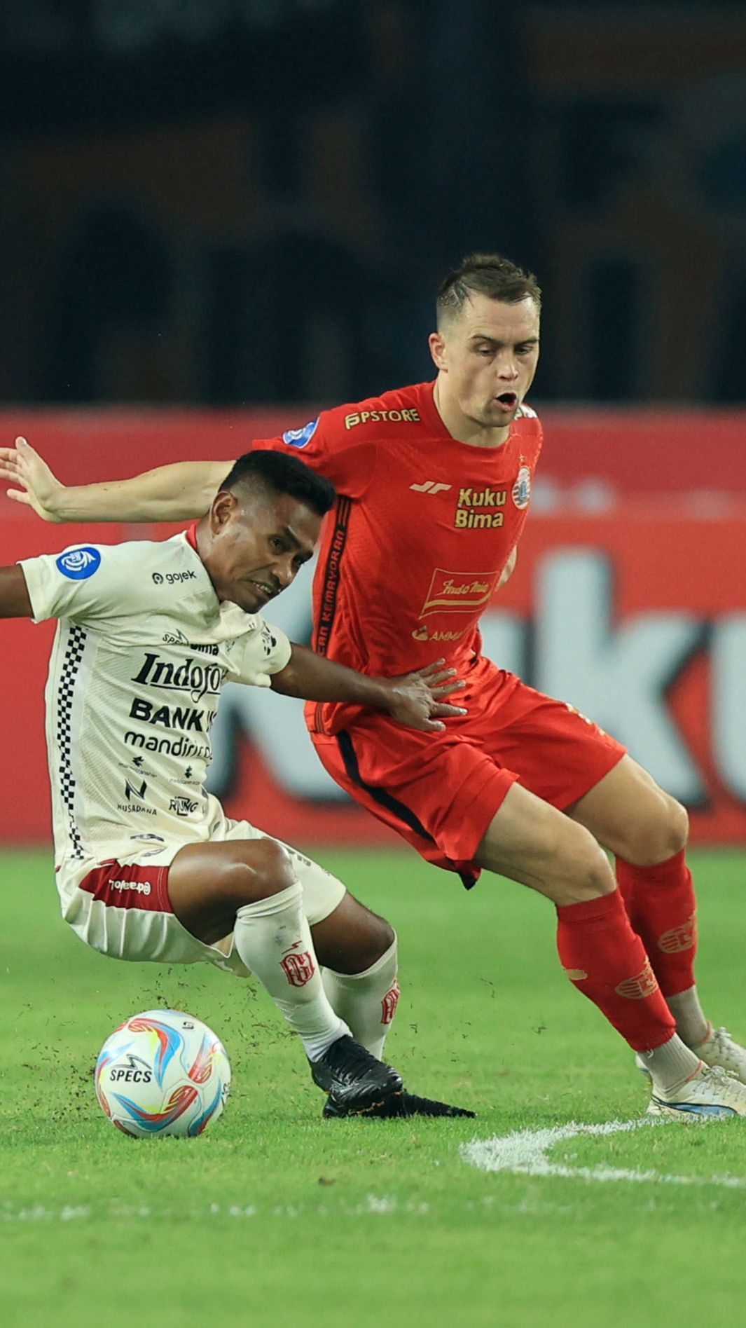 FOTO: Berlangsung Seru dan Diwarnai Kartu Merah, Persija Jakarta Tahan Imbang Bali United 1-1