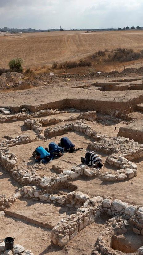 Salah Satu Masjid Tertua di Dunia Ditemukan di Israel, di Dalamnya Ada Artefak Unik