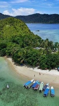 Mengunjungi Pulau Mandeh, Wisata Sumatra Barat yang Tak Kalah Indah dengan Raja Ampat