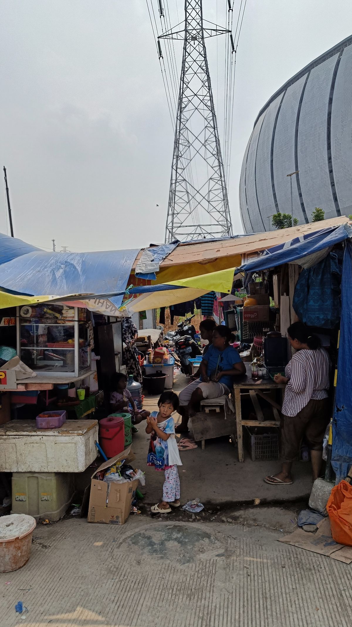 Tak Lagi Bertahan di Tenda Depan JIS, 19 KK Warga Kampung Bayam Dipindah ke Rusun Nagrak