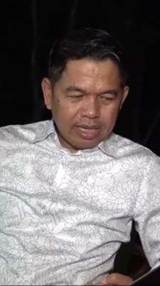 Tukang Jualan Minyak Urut Asal Bima Menyanyikan Lagu NOAH, Dedi Mulyadi Tersipu Langsung Kasih Uang Rp500 Ribu