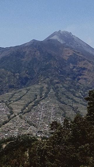 Melihat Peradaban Kuno Masyarakat Lereng Merapi-Merbabu, Banyak Ditemukan Candi dan Prasasti