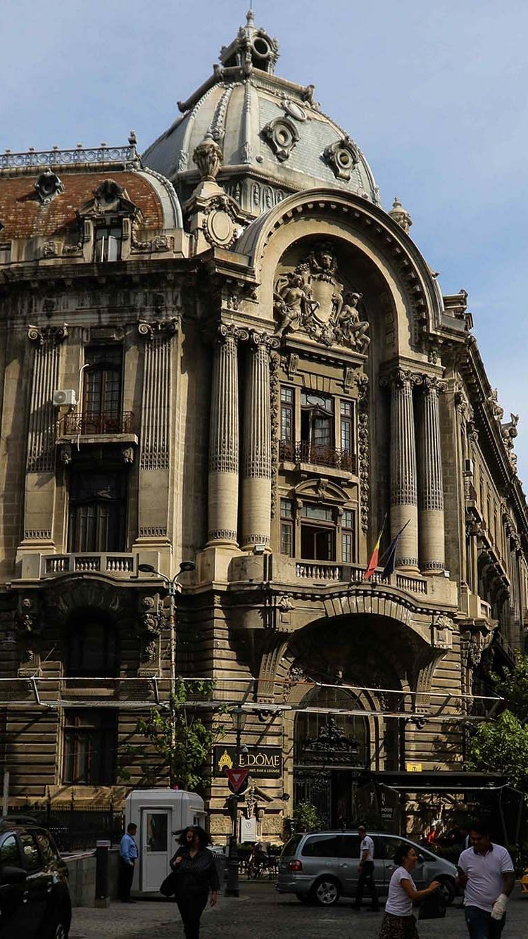 FOTO: Menyusuri Kota Tua Bukares di Rumania, Penuh Gedung-Gedung dengan Arsitektur Indah